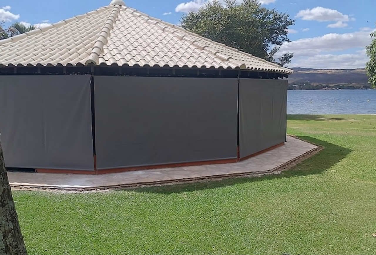 Cortina Toldo Rolo, em lona vinílica, sem babado
